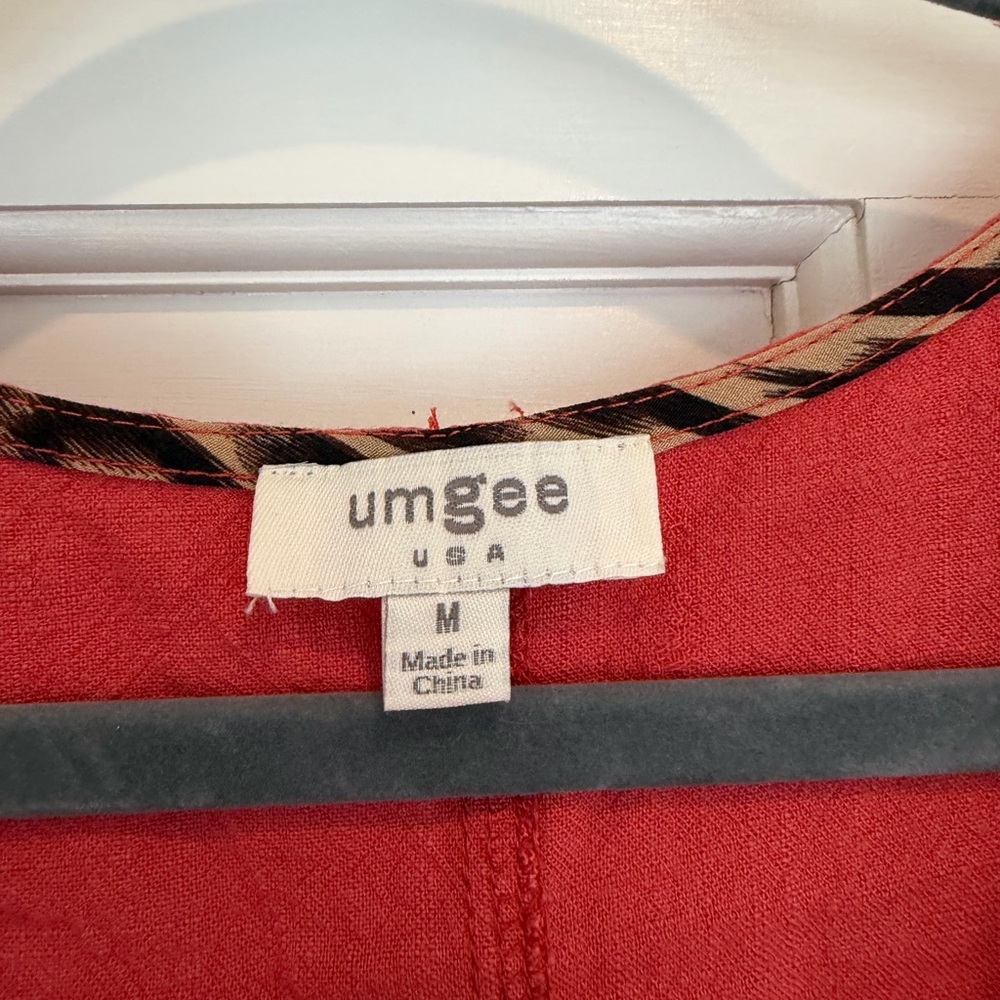 Umgee Coral Tunic Dress with Leopard Patch Pockets - Picture 2 of 4